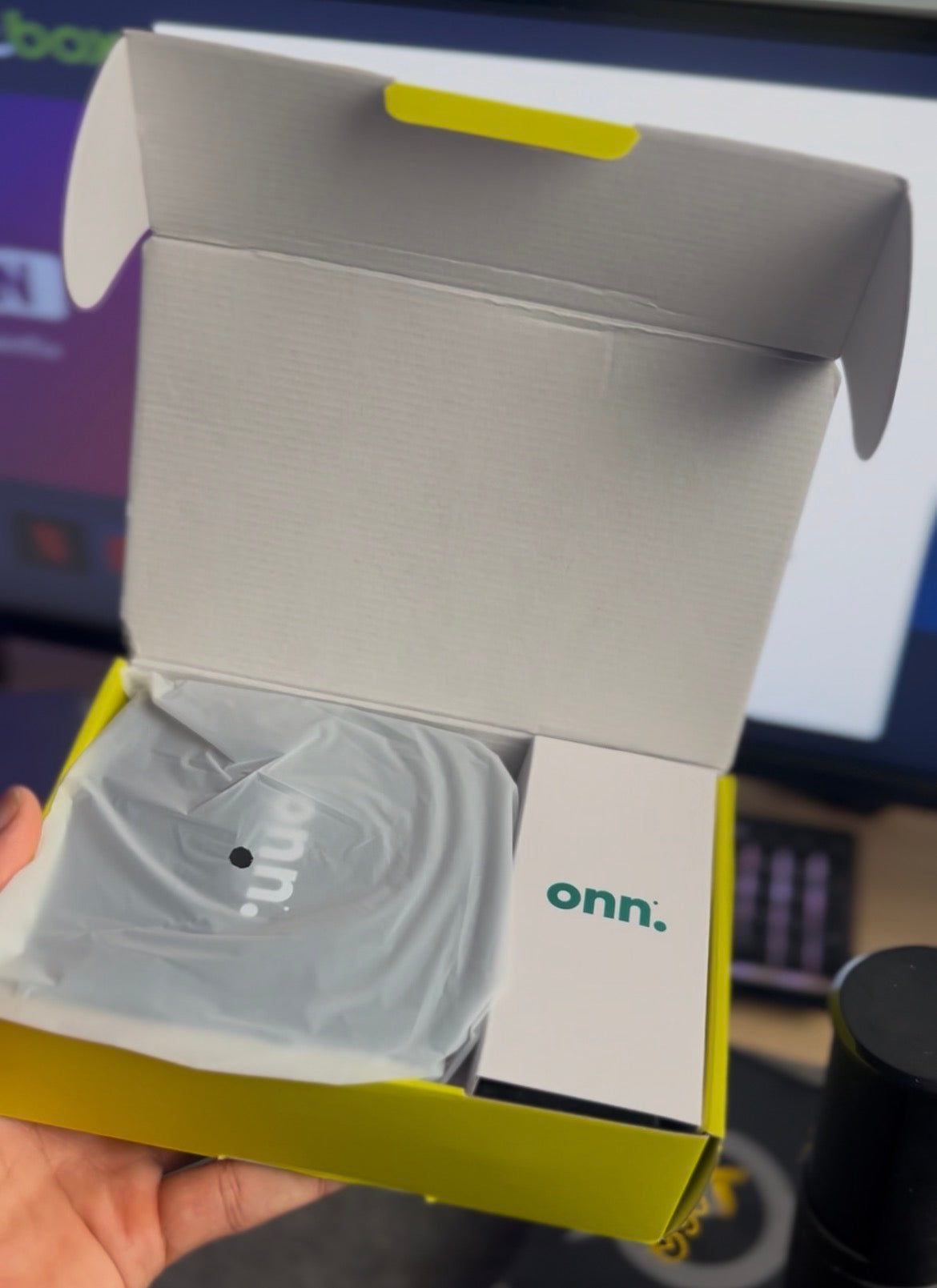 ONN. Smart TV Box 4K - Google Tv – Android 15 - 8GB RAM - 128GB STOCKAGE